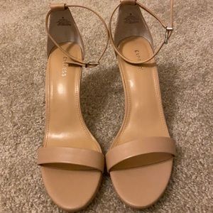 Beige heels